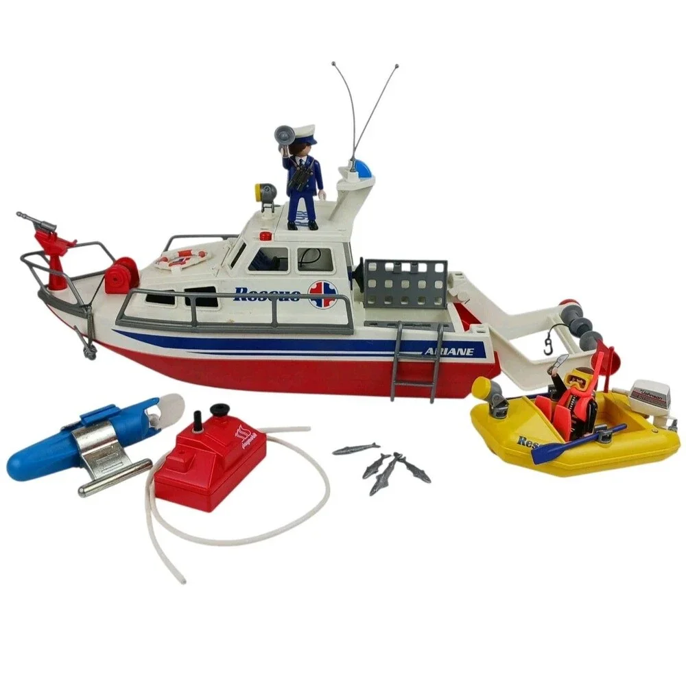 VTG PLAYMOBIL 3941 Ariane Rescue Boat  Dingy Figures Accessories Motor HTF 2000